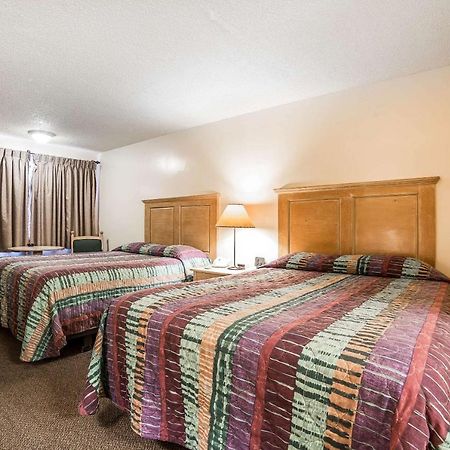 Econo Lodge Inn&Suites Kalispell Extérieur photo