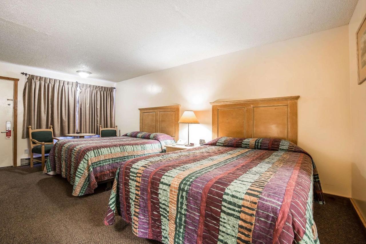 Econo Lodge Inn&Suites Kalispell Extérieur photo