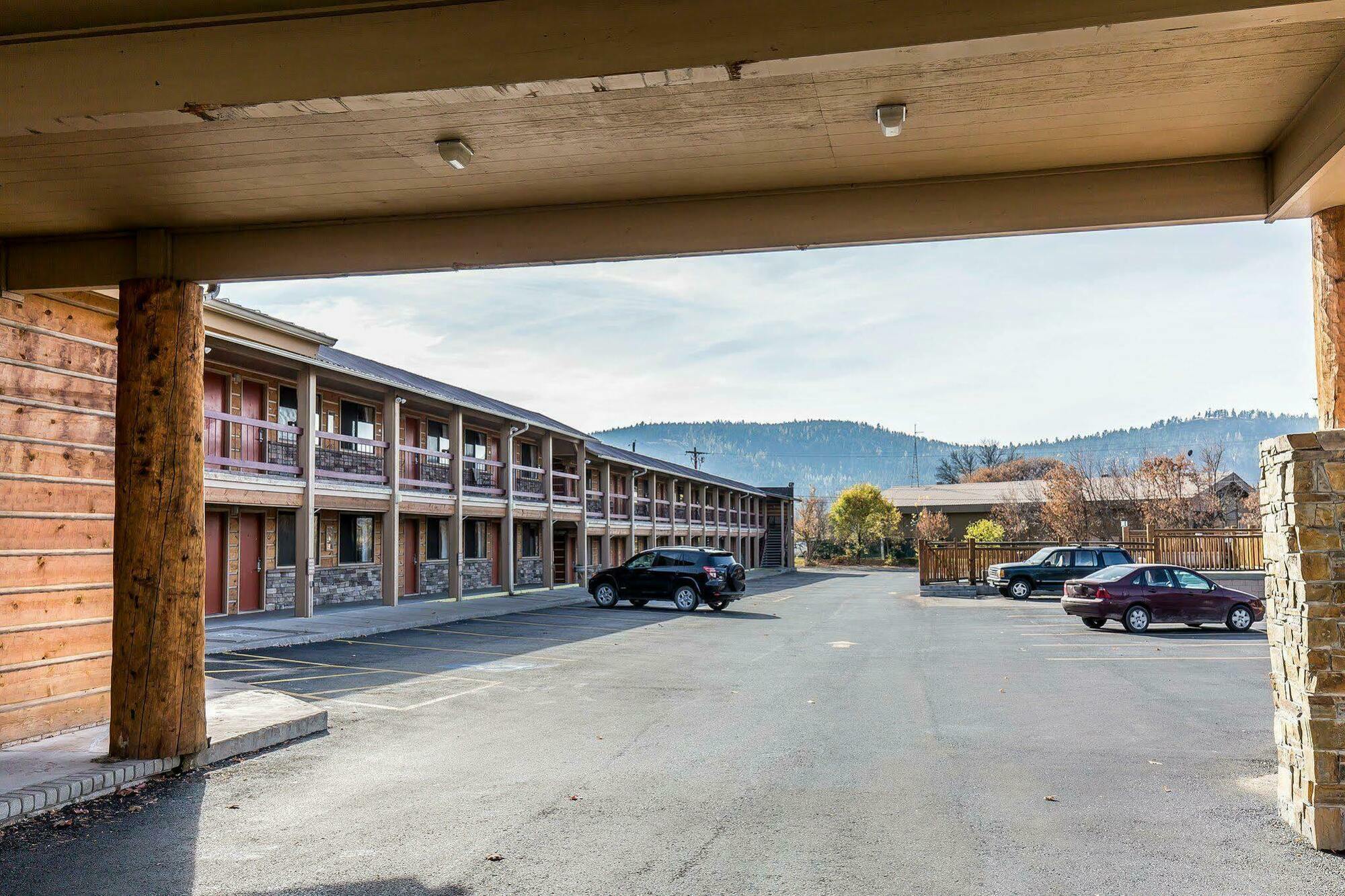 Econo Lodge Inn&Suites Kalispell Extérieur photo