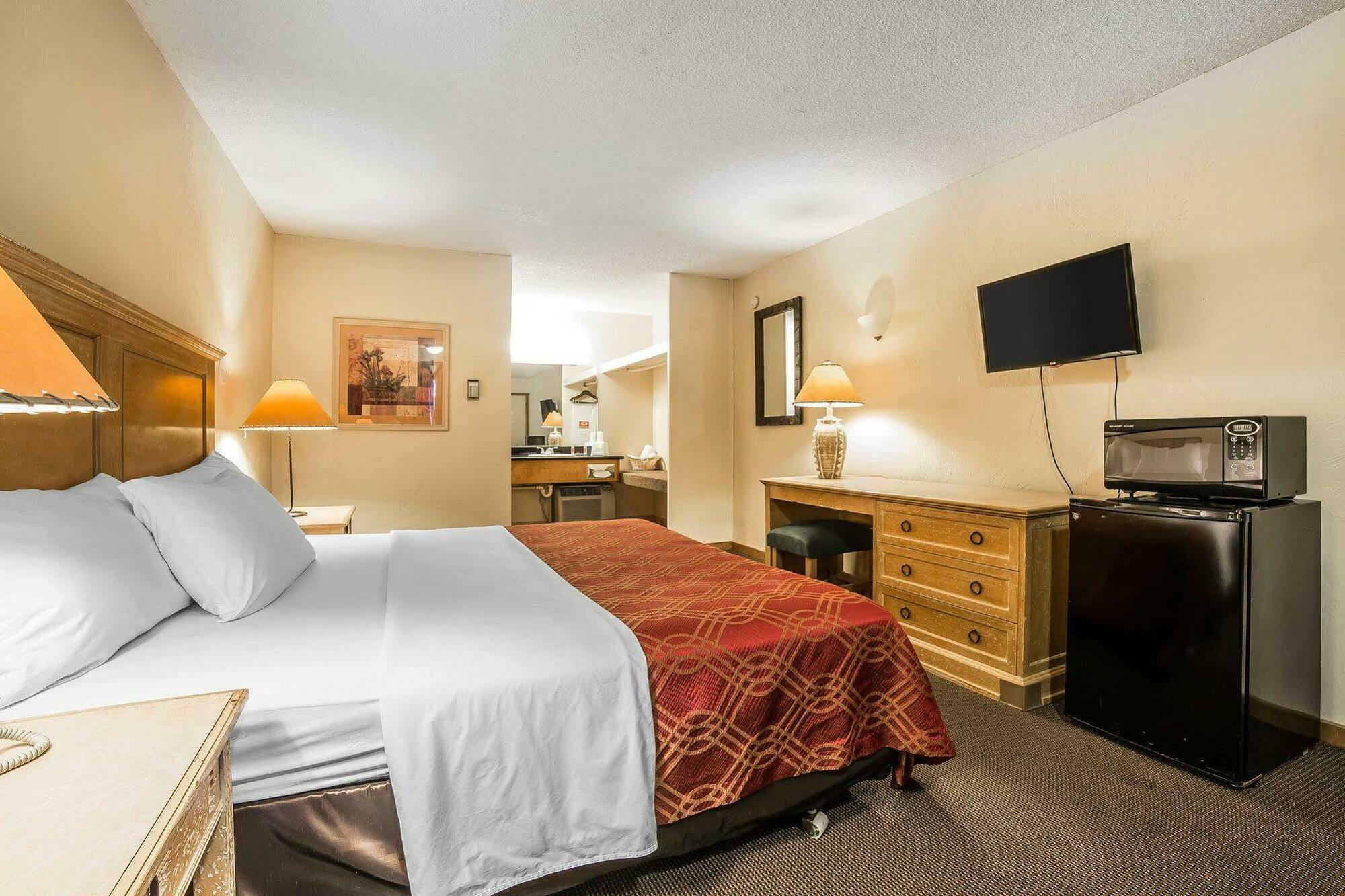 Econo Lodge Inn&Suites Kalispell Extérieur photo